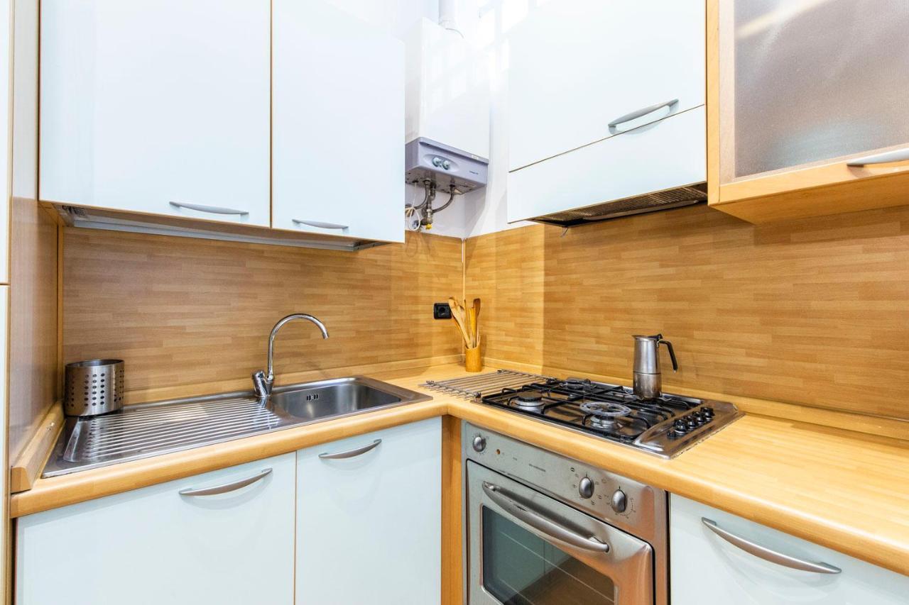 Extensive Terrace Navigli Toy Artistic Apartment Milan