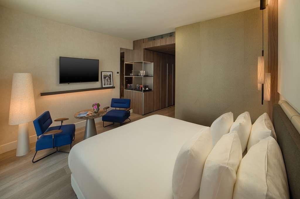 Nh Collection Life Hotel 4*