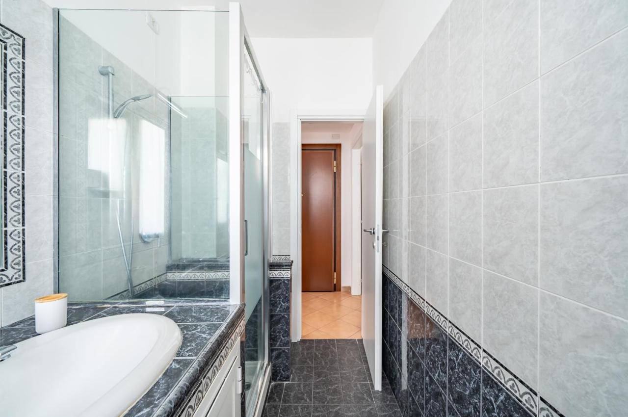 Cozy X4 - 450 Far From Lambrate Fs Apartment Milan