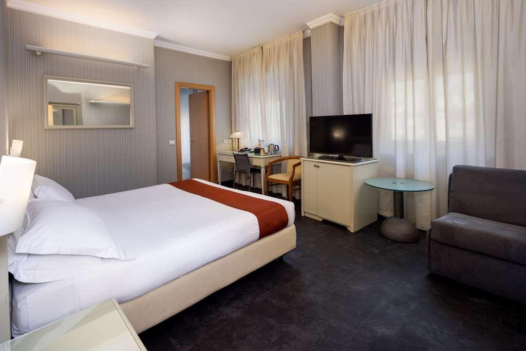 Western Major Hotel