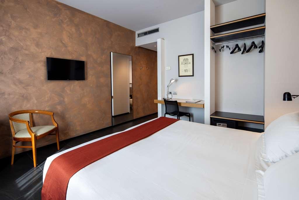 Western Major 4* Milan