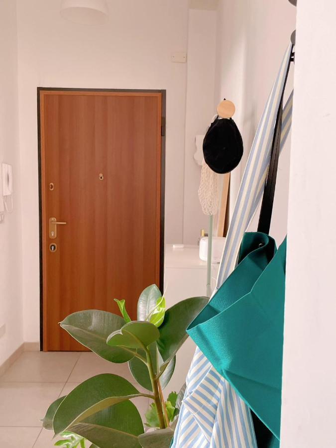 Giramondo M4 Argonne Apartment