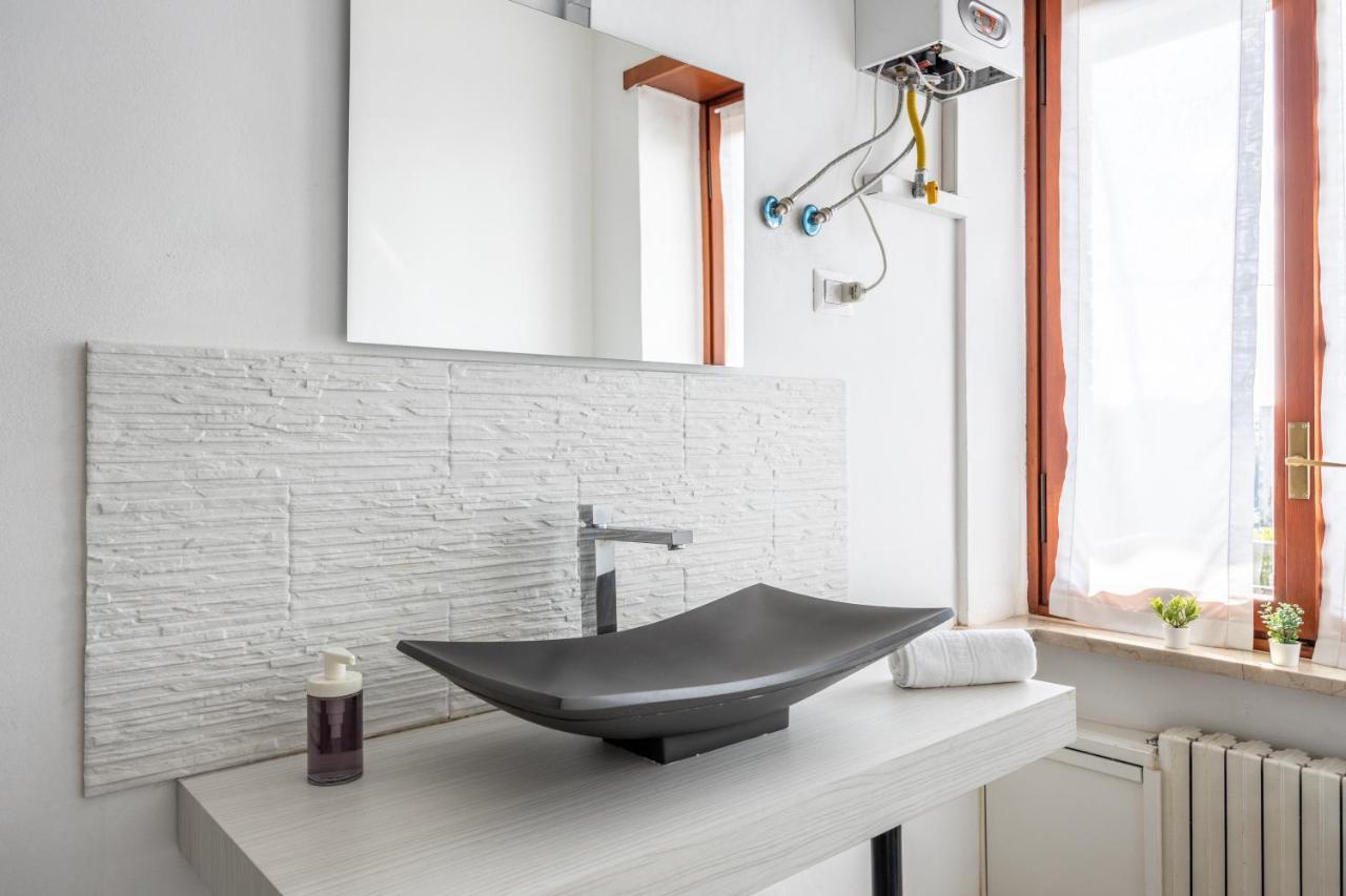 Smartworking Tortona-navigli 2 Skyline Penthouse Con Wifi6 Apartamento