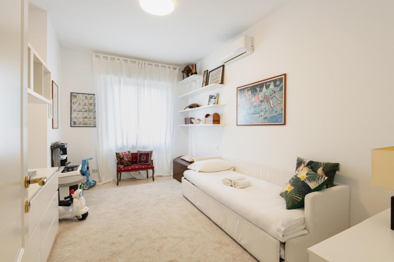 Easylife - Attico 230mq Con Terrazza Area Bocconi Apartment Milan