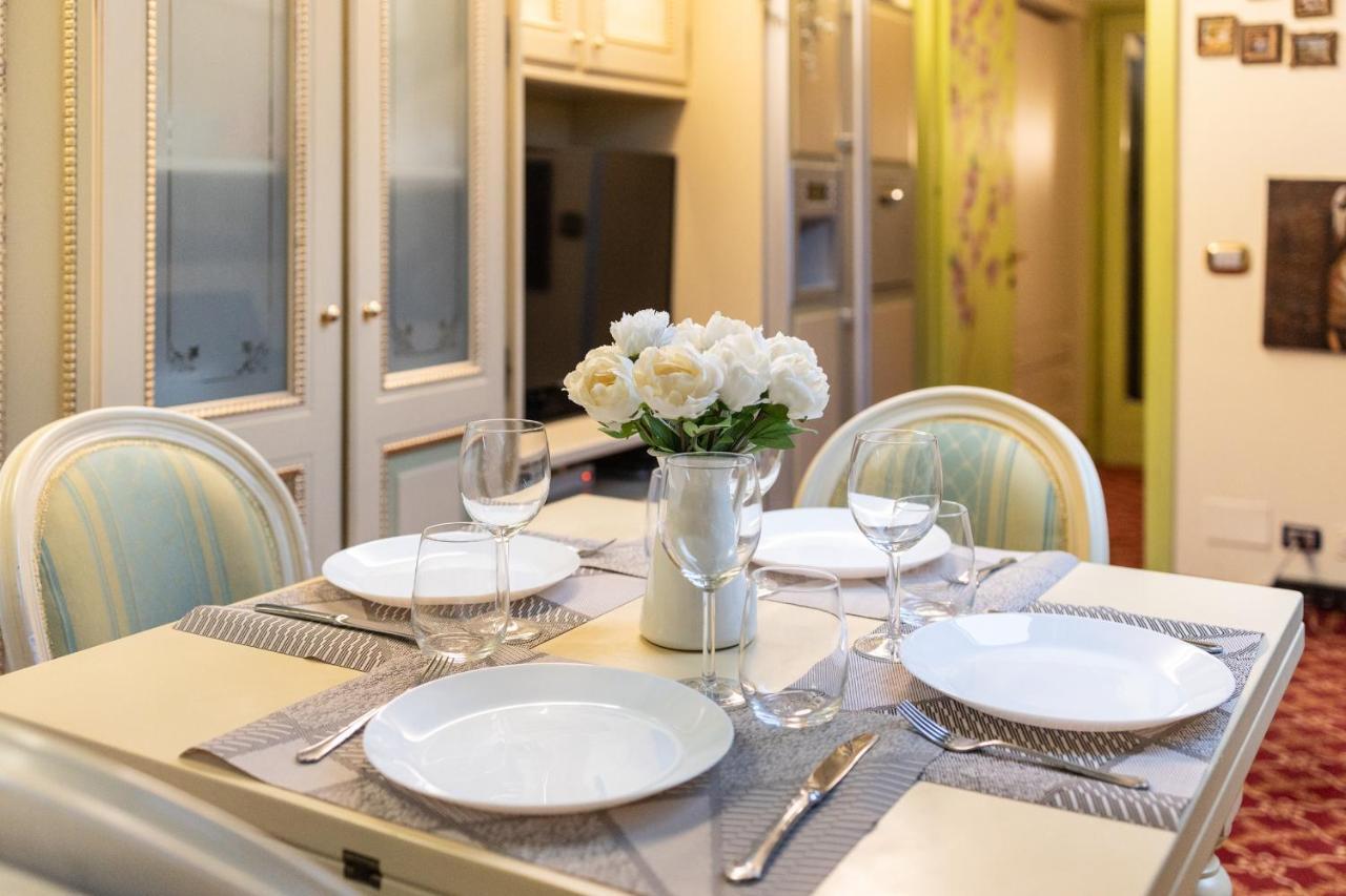 Stazione Centrale-loreto Vintage House With Terrace Wifi Sky-netlix Apartment