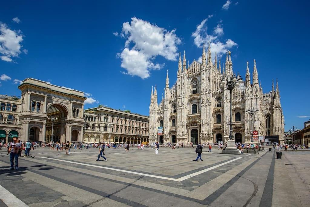 Stile E Design A Parco Sempione Apartment Milan