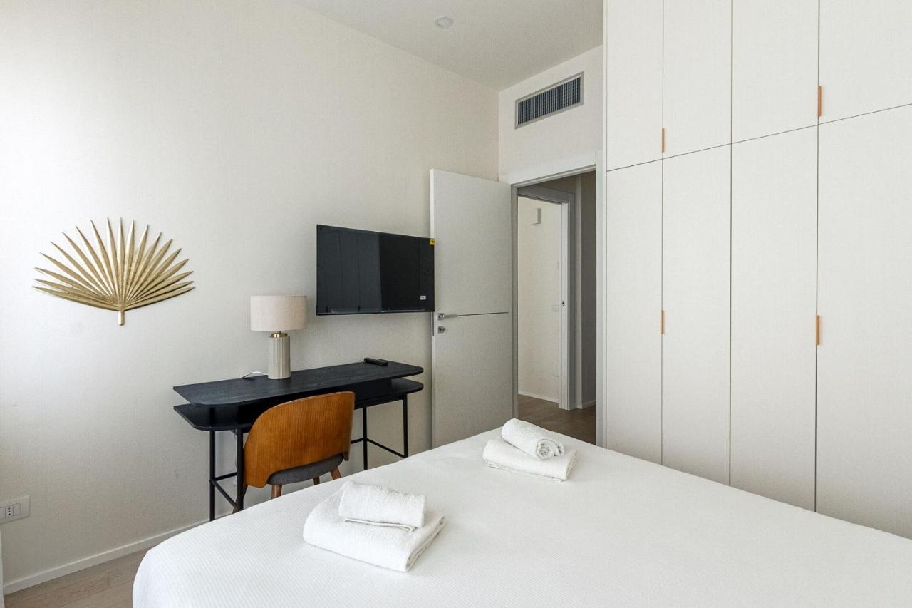 Uberto Visconti Di Modrone B Apartment