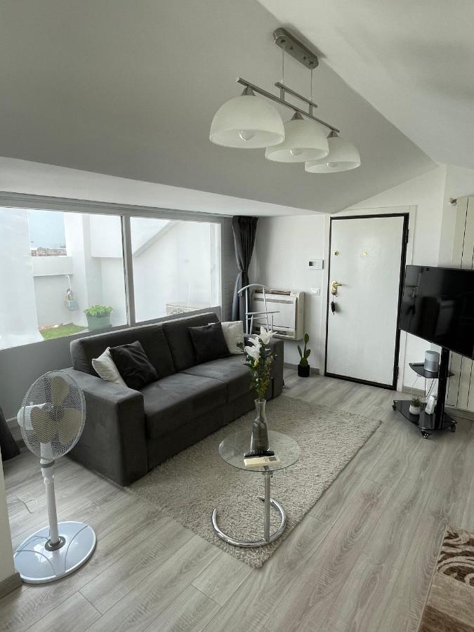 Apartment Con Ampia Terrazza E Vista Su Milan