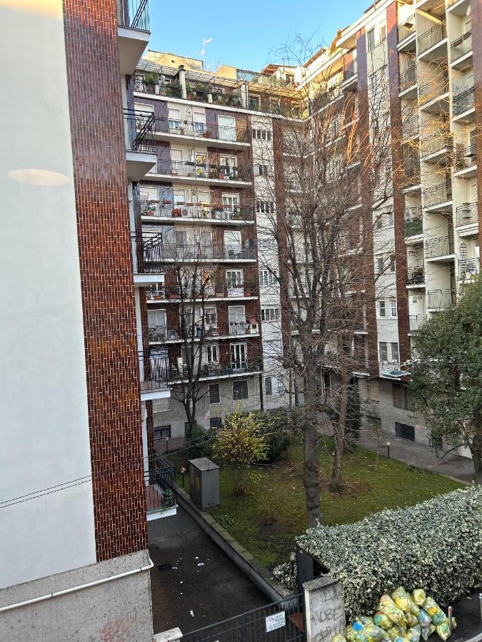 Porta Genova Modern House Apartment Milan