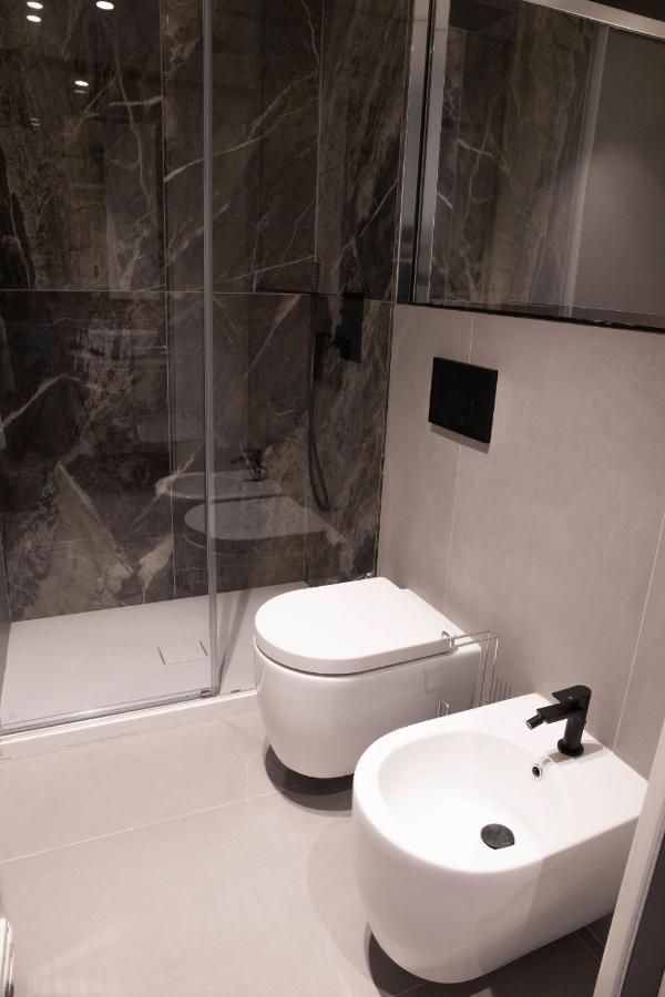 Apartment Exclusive Retreat Few Steps From Duomo - 1