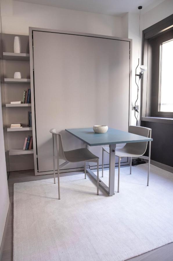 Apartment Exclusive Retreat Few Steps From Duomo - 1 *