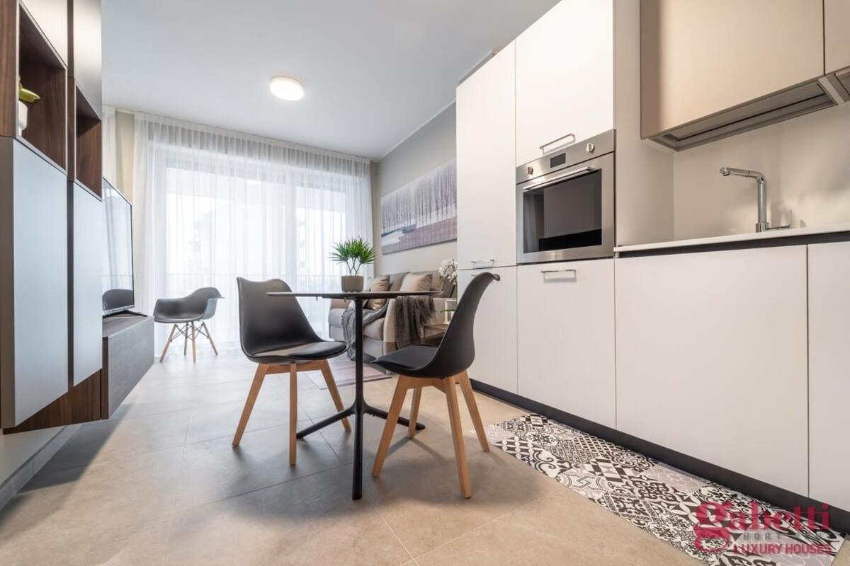 Stilicone 15 - Luxury Apt 4c *