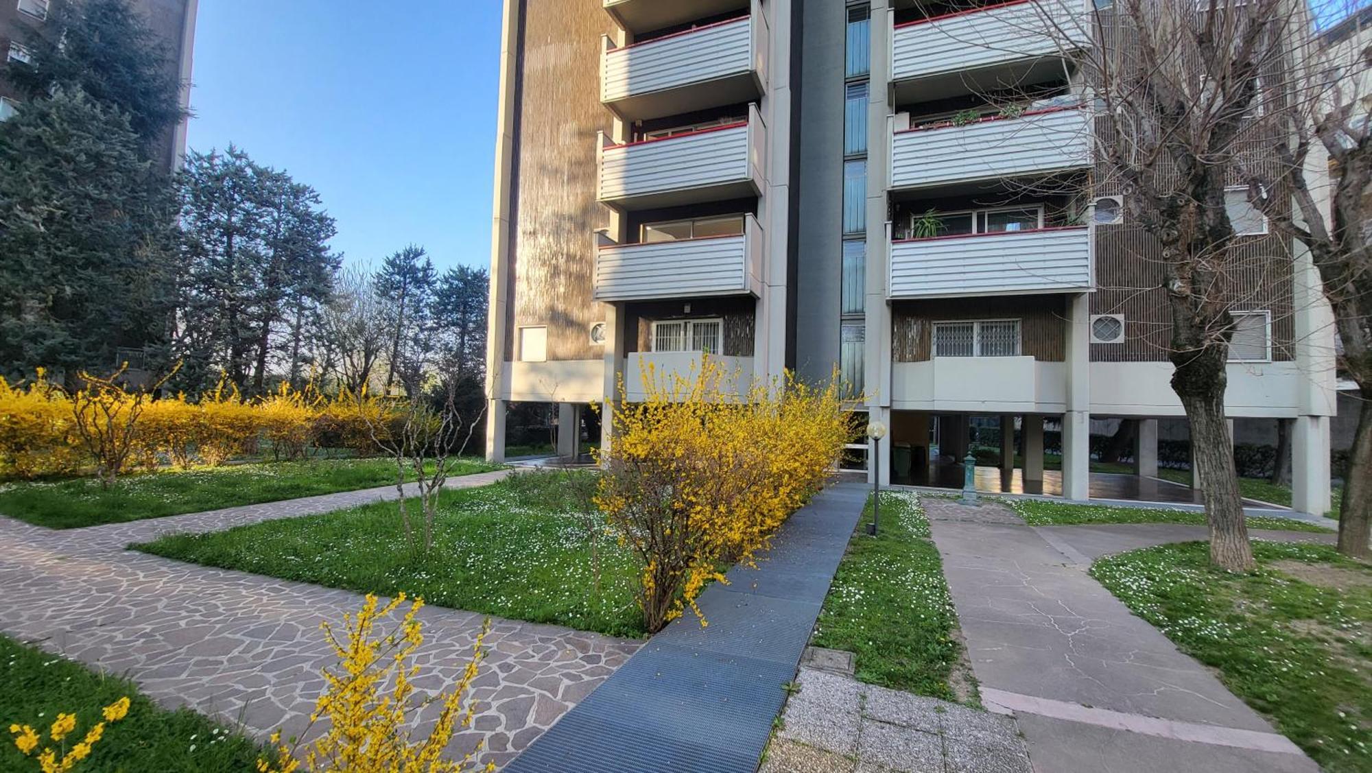 Toma Trilocale Moderno Per Max 6 Persone *