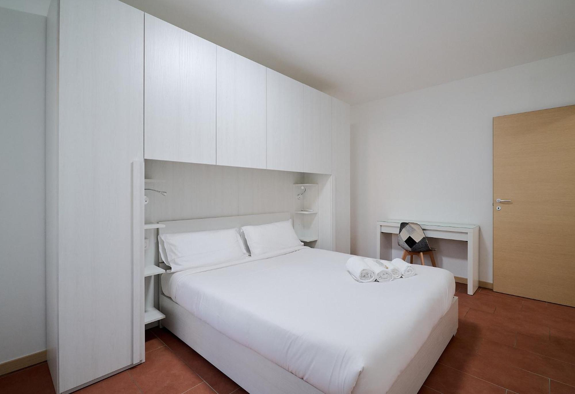 Xenia - Spacious And Bright New Flat With Garden Milan