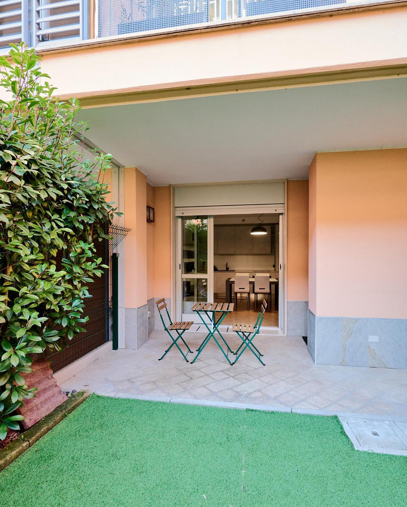 Xenia - Spacious And Bright New Flat With Garden