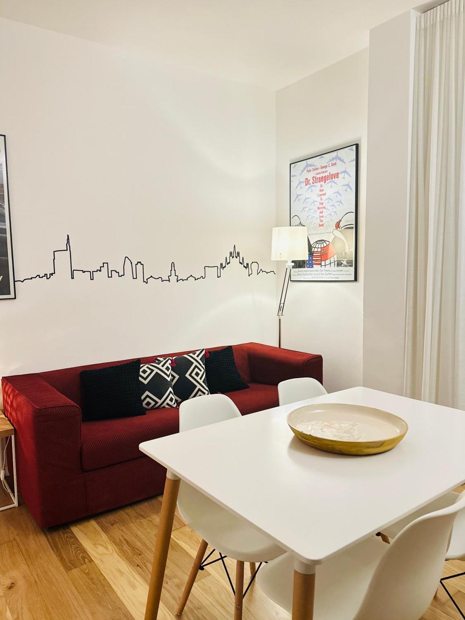 Xenia - Cozy Two-room In Station * Milan