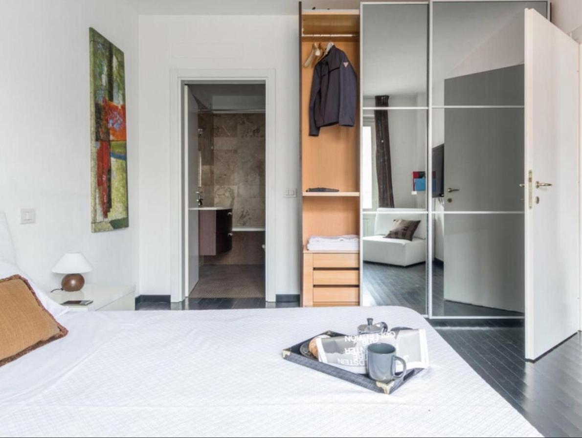 Apartment Arco Della Pace -4 Bed Milan