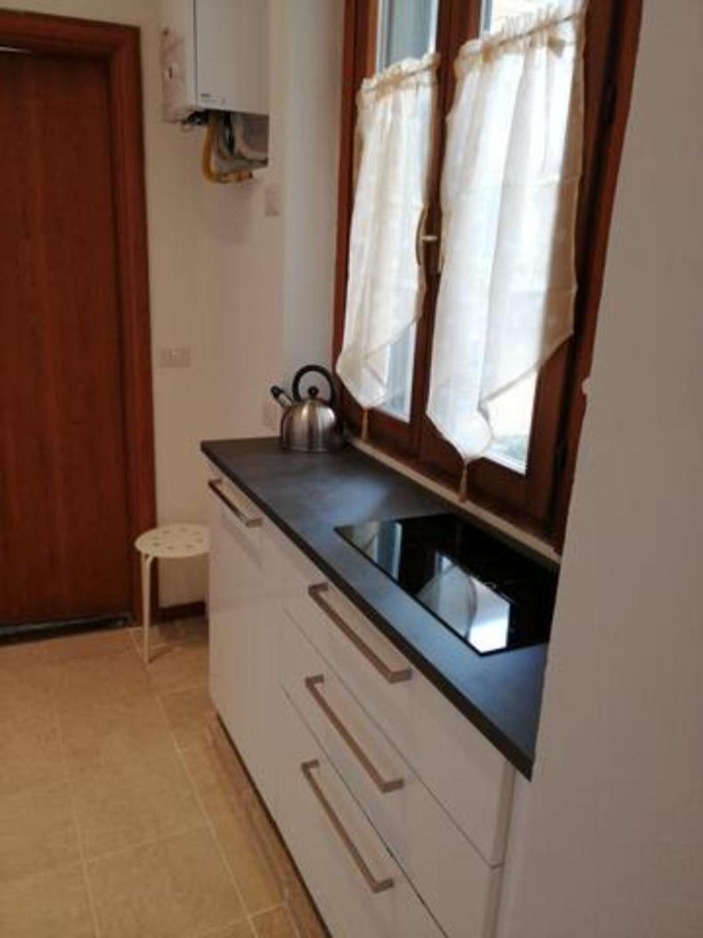Apartamento Trilocale Zona Loreto Mm1 - Viale Monza 10 Milão