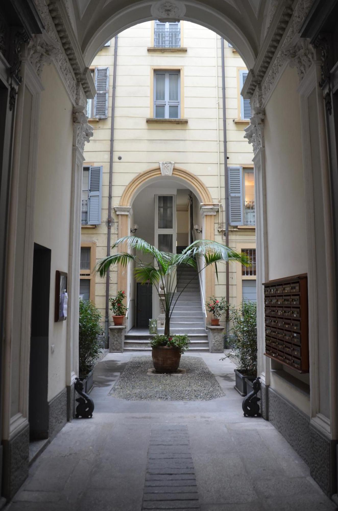 In Palazzo Storico * Milão