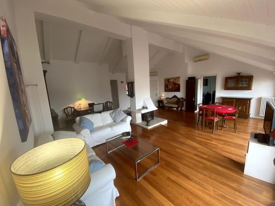 Penthouse In The Sky With 30 Sqm Terrace Station Milan