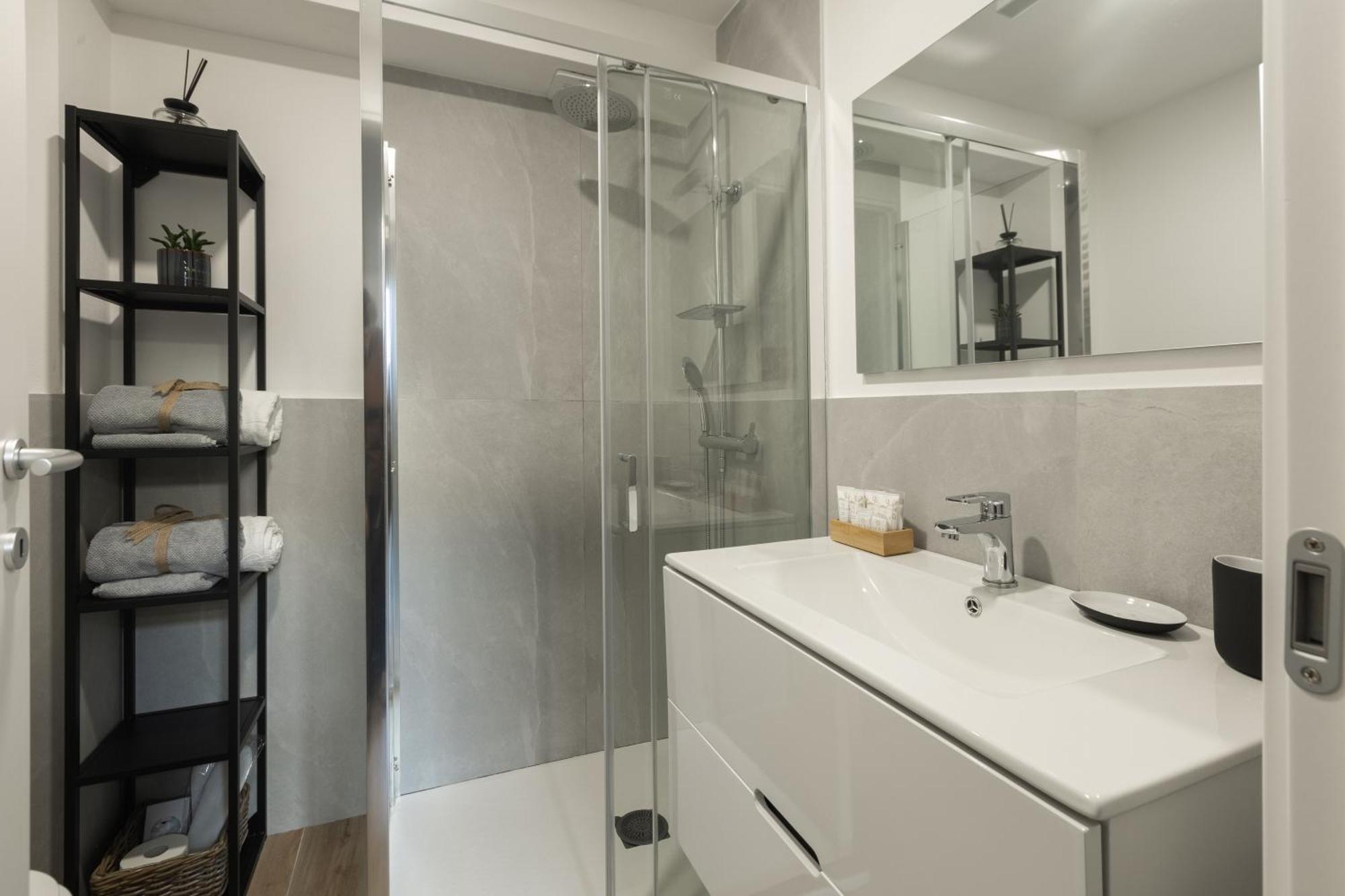 Moderno E Confortevole Loft Tra Navigli E Bocconi Casa vacanze Milano