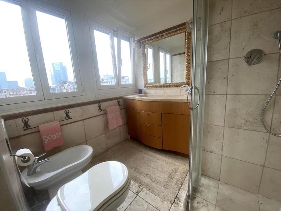 Apartment Penthouse In The Sky With 30 Sqm Terrace Station Milan