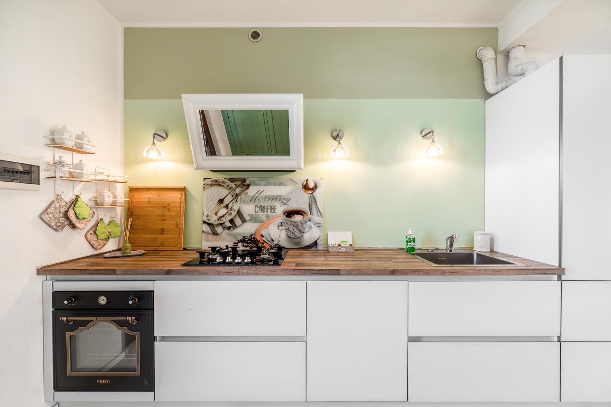 Bright Loft - Free Private Parking Apartment Milan