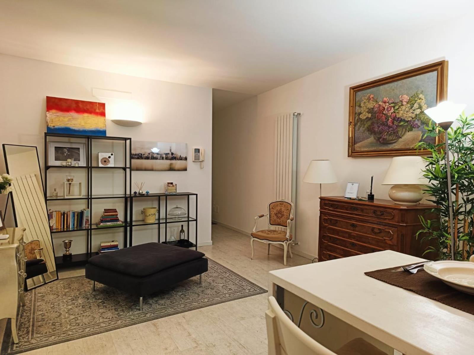 Yr - Dateo Appartamento Milano