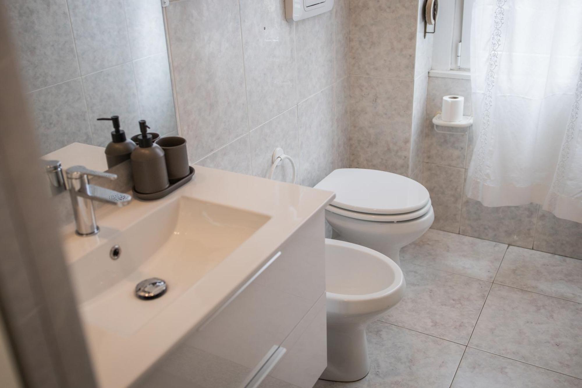 Apartment Fee4me Bright & Comfort In Milan
