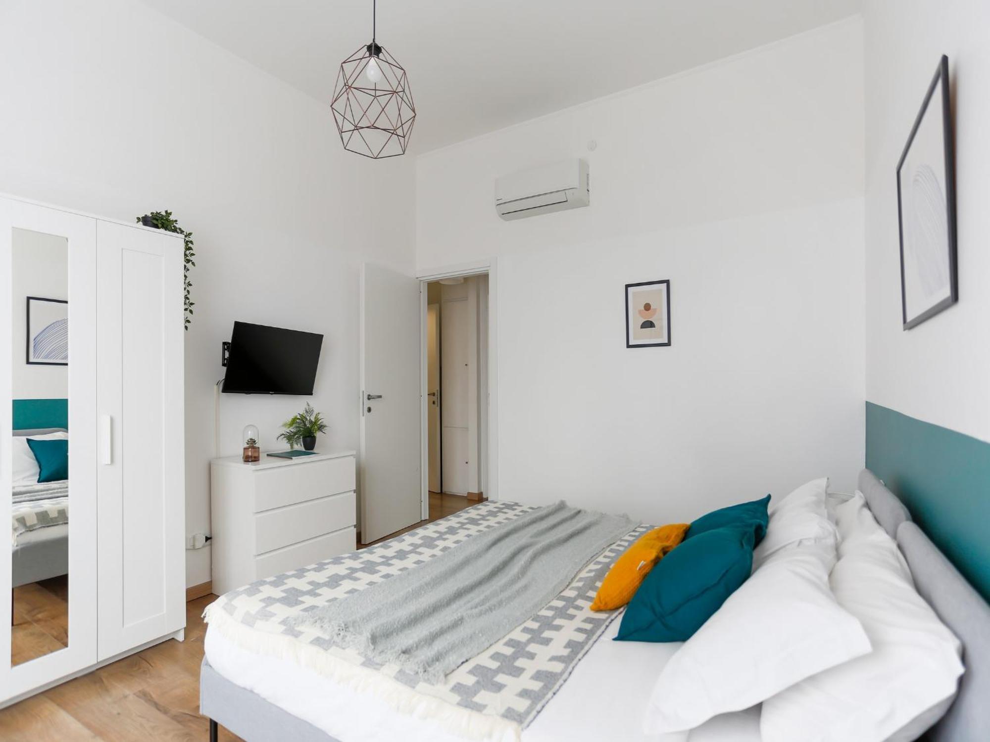 Apartment The Rent - Cozy Two-bedroom Near Colonne S Lorenzo Milan