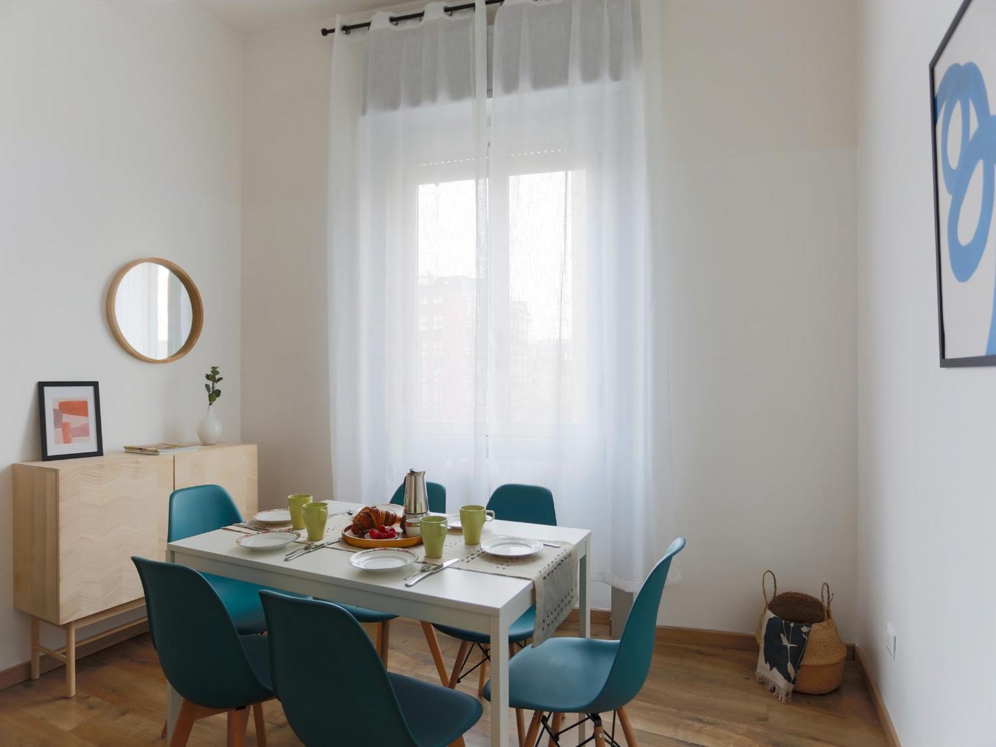 The Rent - Cozy Two-bedroom Near Colonne S Lorenzo Milan