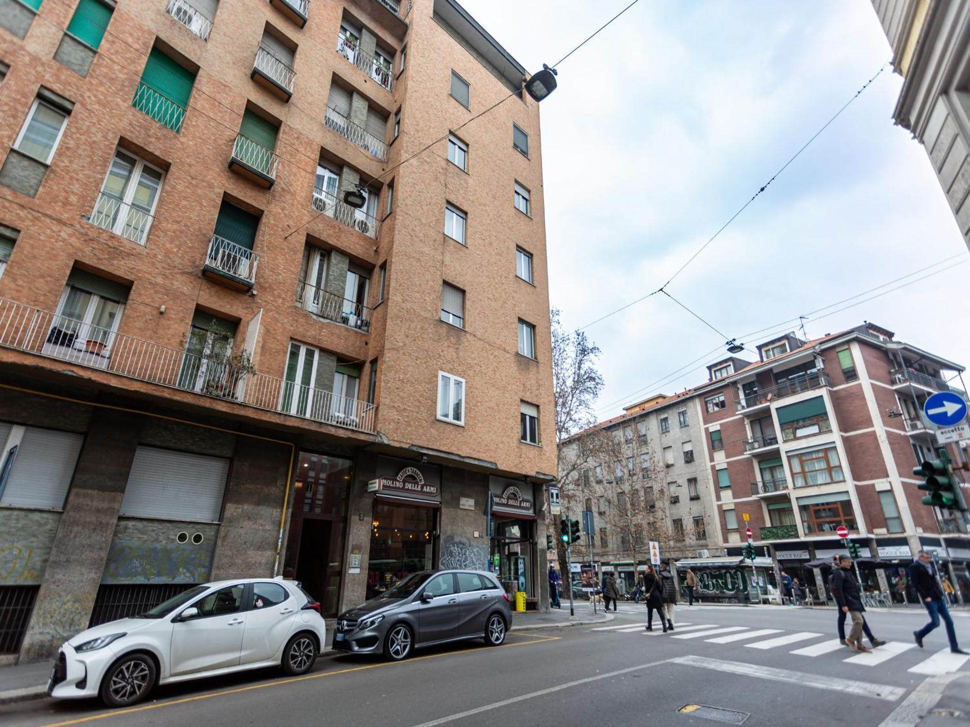 Apartment The Rent - Cozy Two-bedroom Near Colonne S Lorenzo Milan