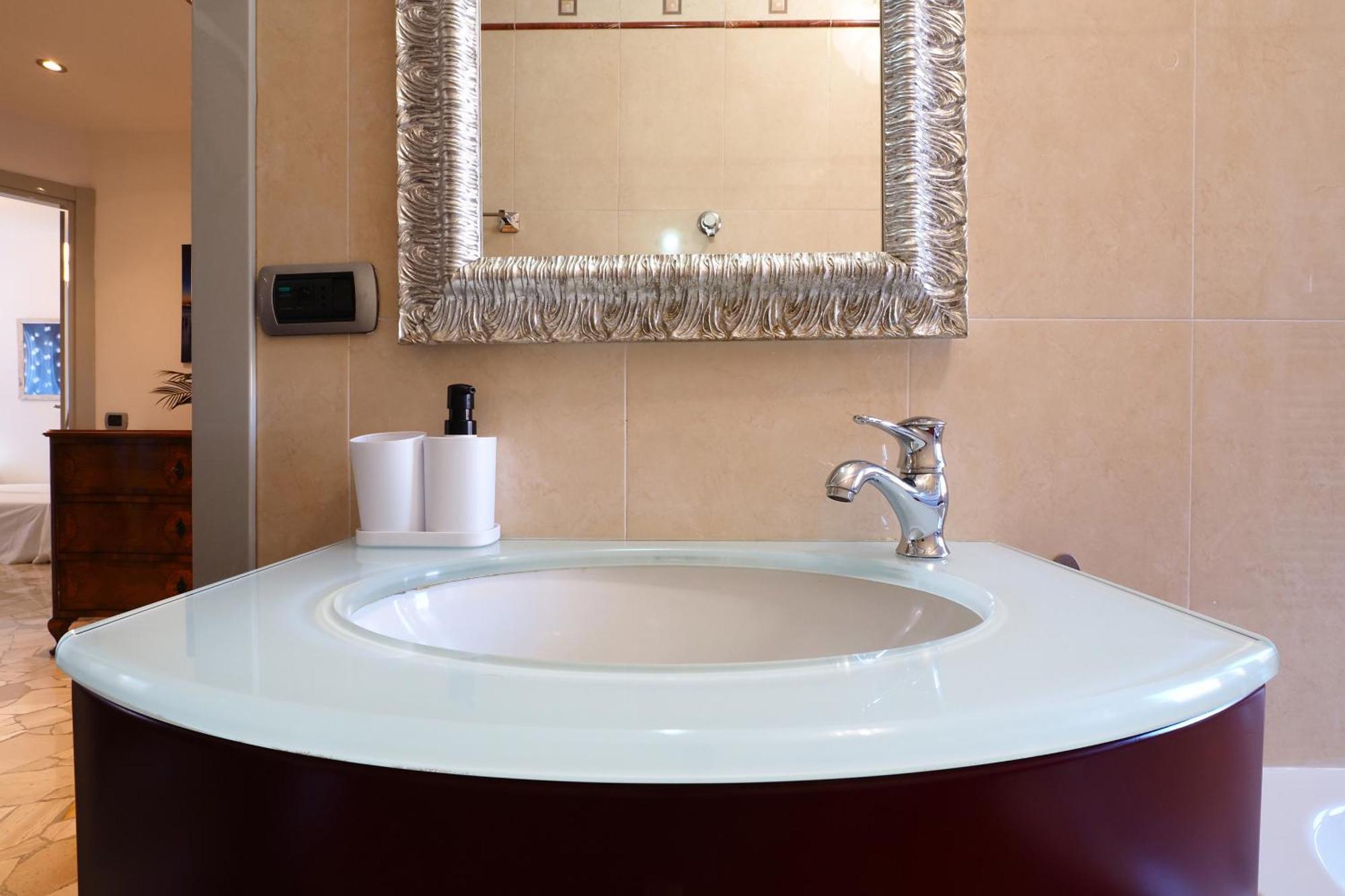 Primopiano - Arrivabene Apartment *