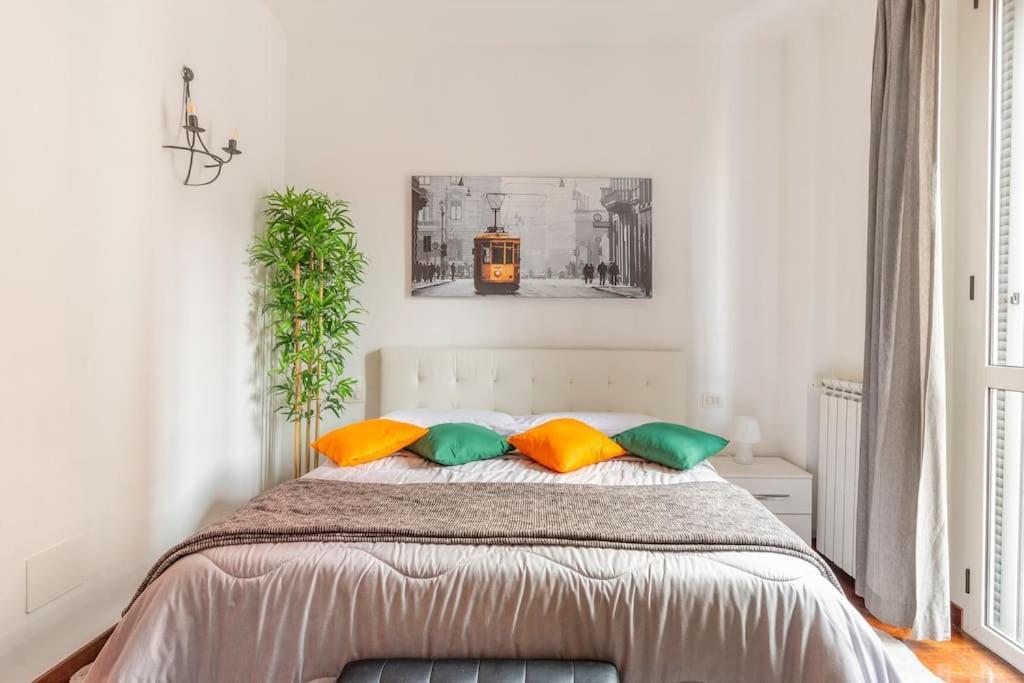Modern In Next To Metro M5 - Sarca 73 Milan