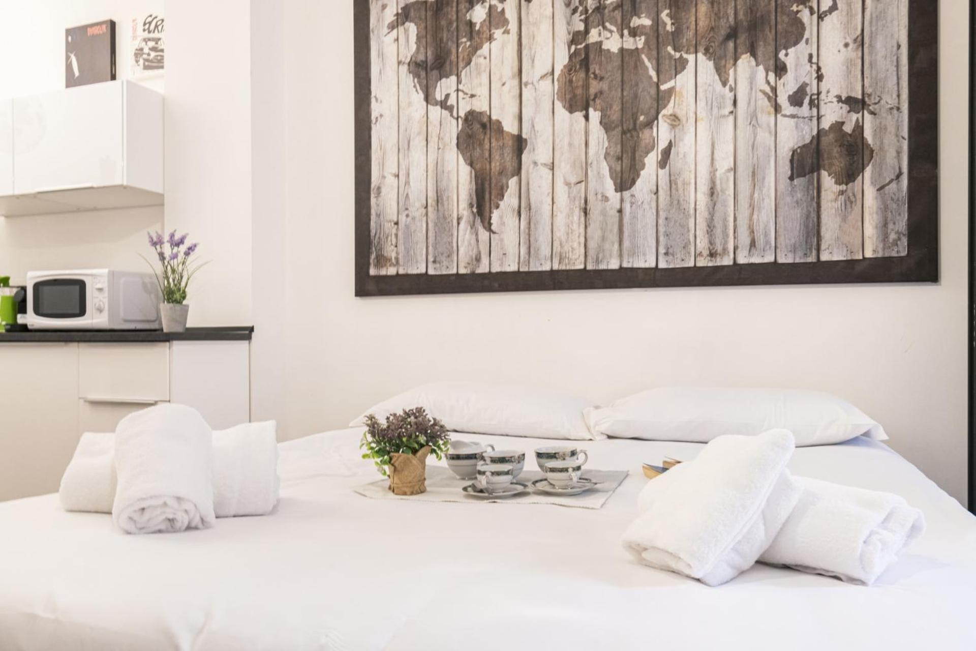 Easylife - Stile Navigli Con Terrazzo Milan