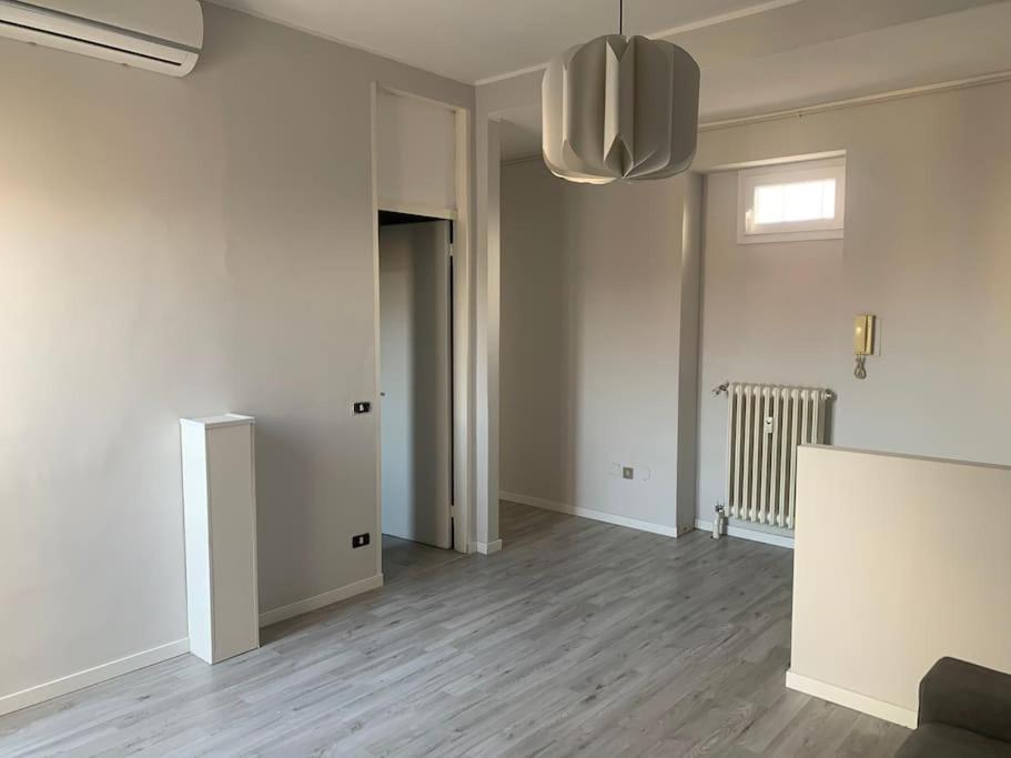 Apartment Besana Rent House *