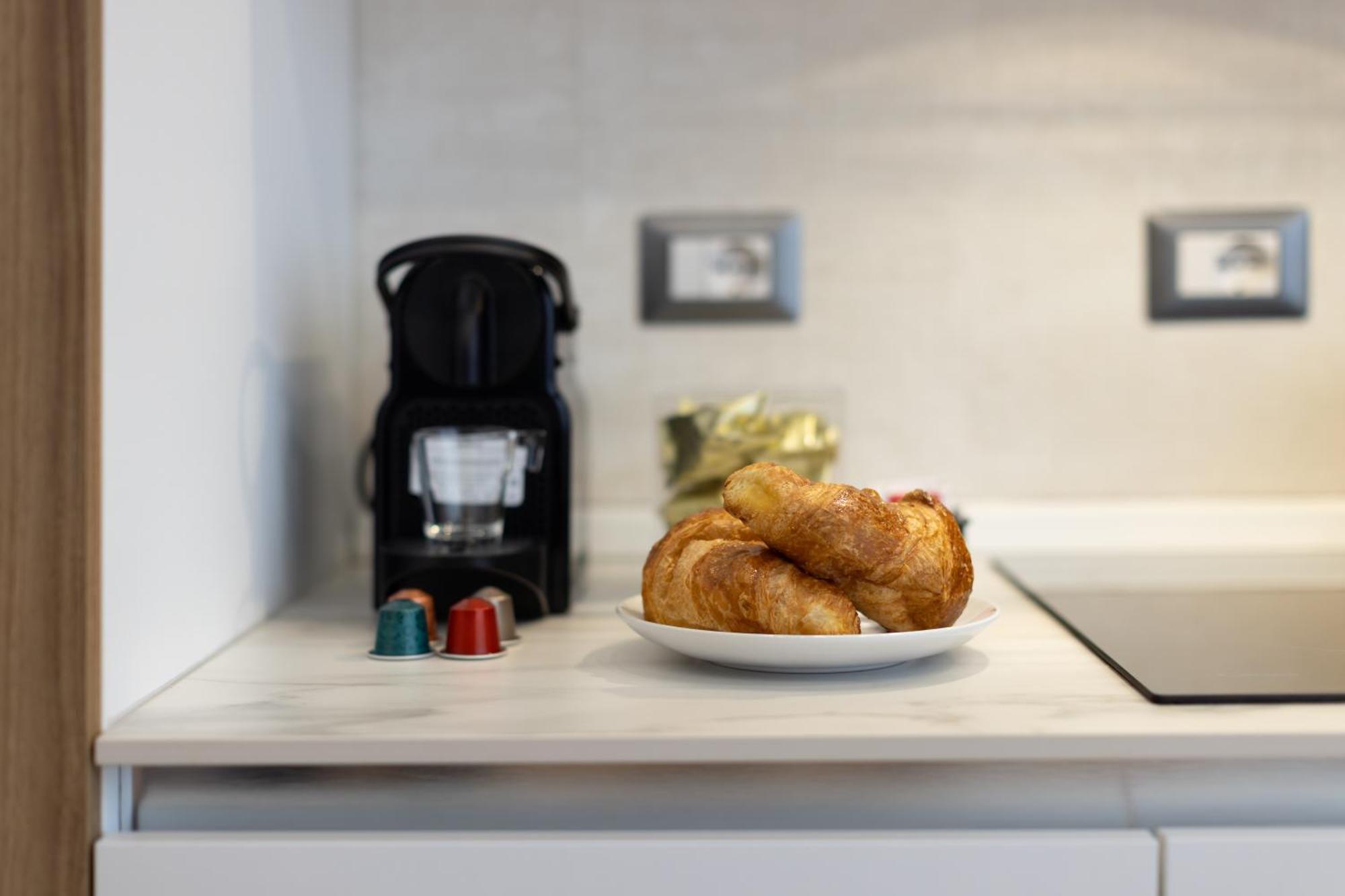 Apartment Navigli - Uni Bocconi Elegant Suite, Wi-fi, Tram *