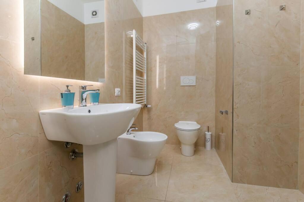Appartamento 12th Floor Diamond Tower - 72 *