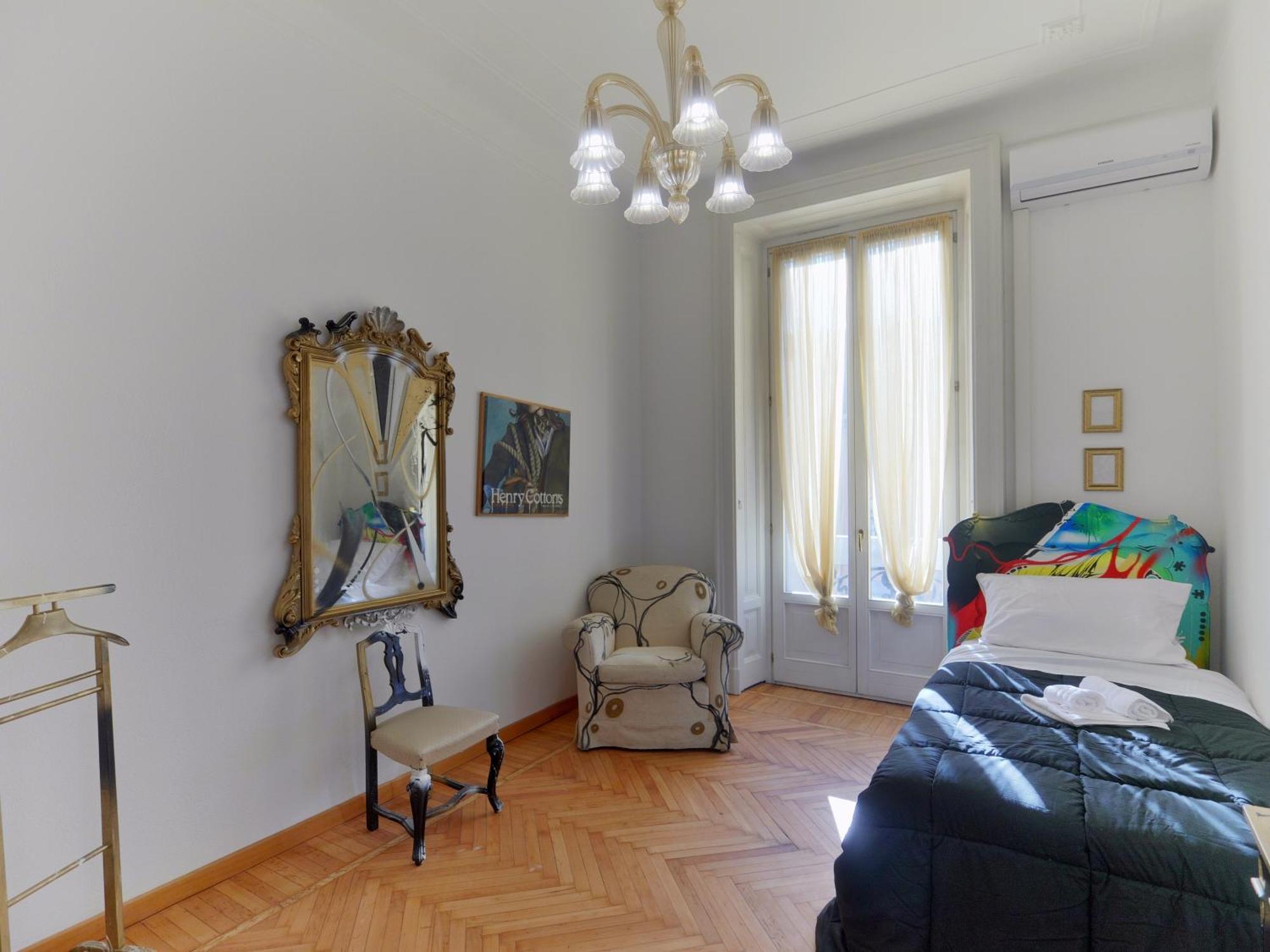 Apartment Duomo Di Milanola Casa Degli Artisti 5*