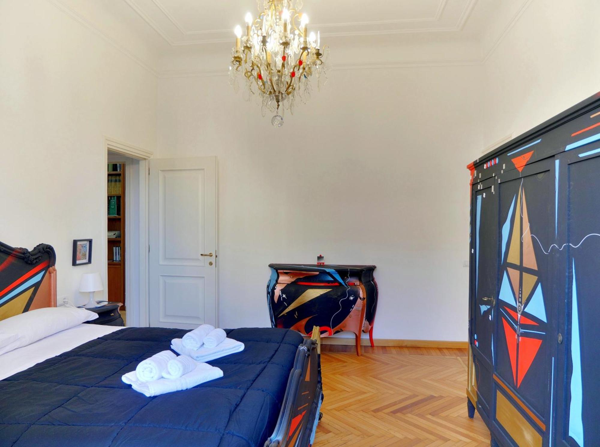 Duomo Di Milanola Casa Degli Artisti 5*