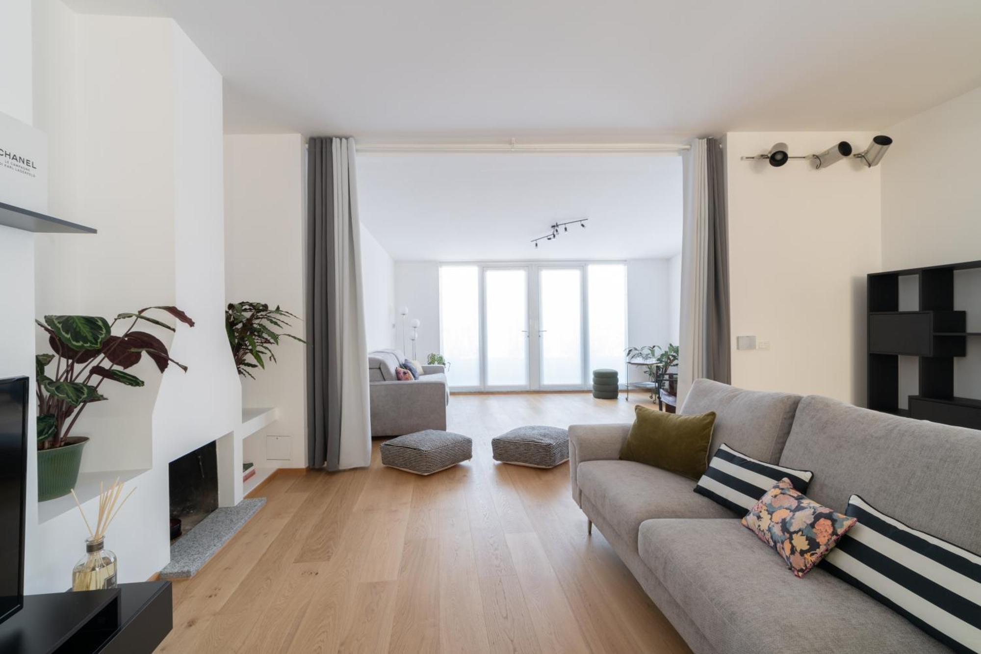 Apartamento Bmore San Babila - Luxury Near Duomo
