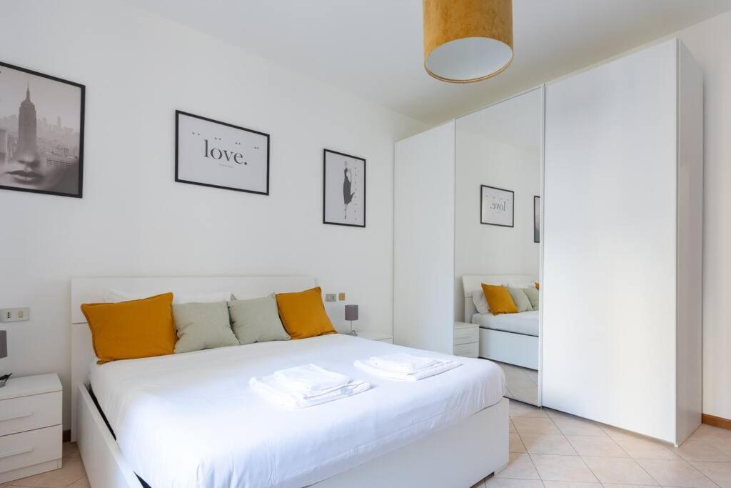 Apartment Porta Garibaldi Cozy Flat Milan