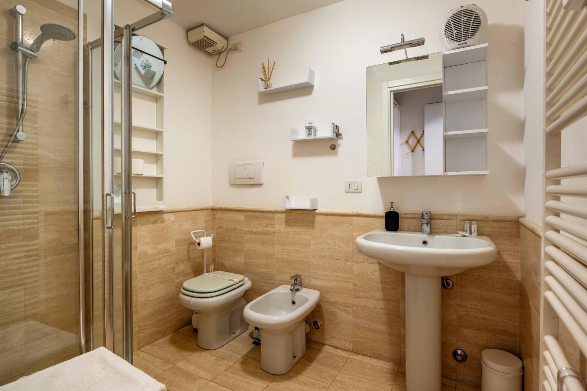 One Bedroom With Terrace Near Duomo Apartment *