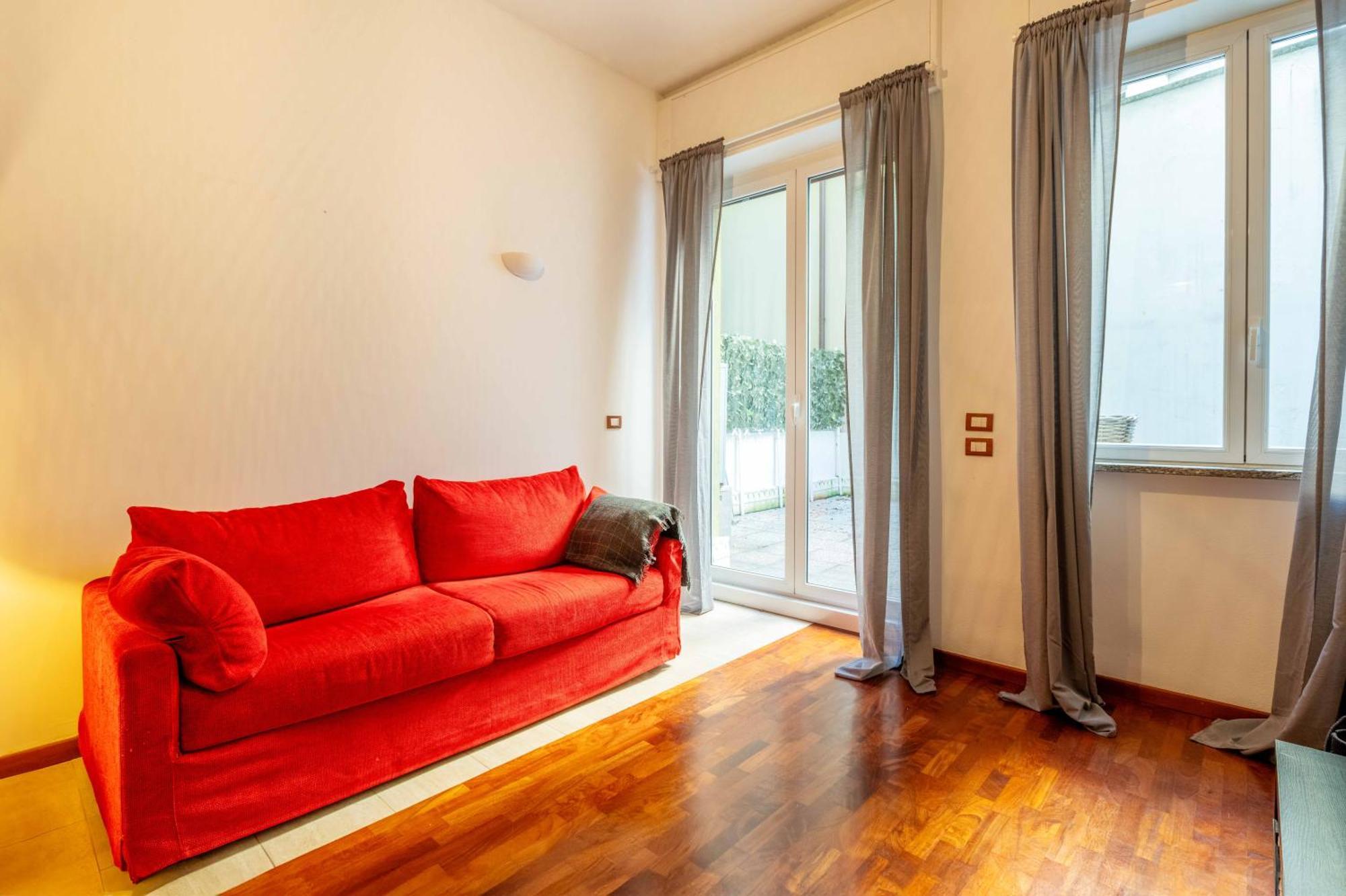 Apartment One Bedroom With Terrace Near Duomo Milan