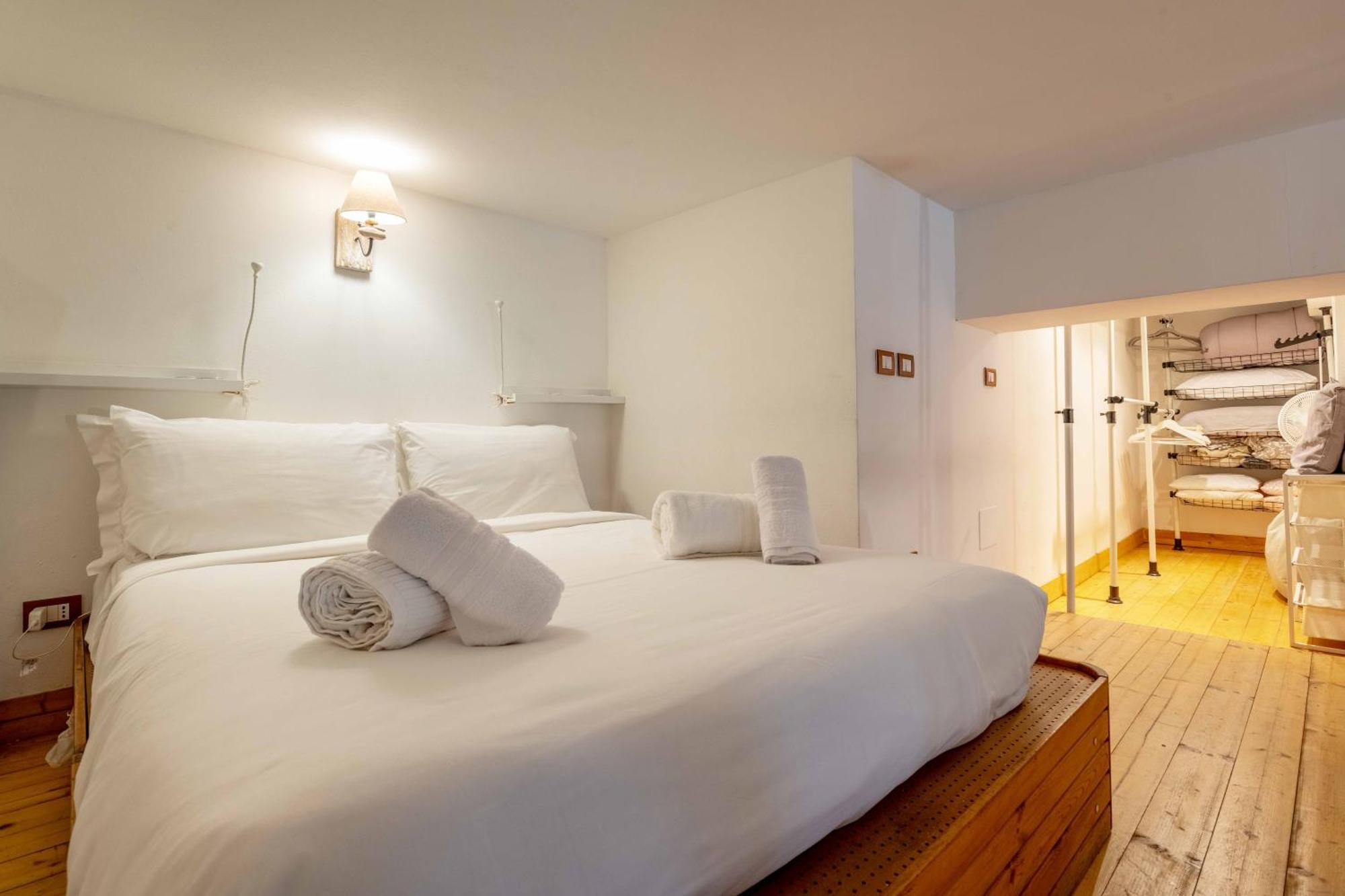 Apartment One Bedroom With Terrace Near Duomo *