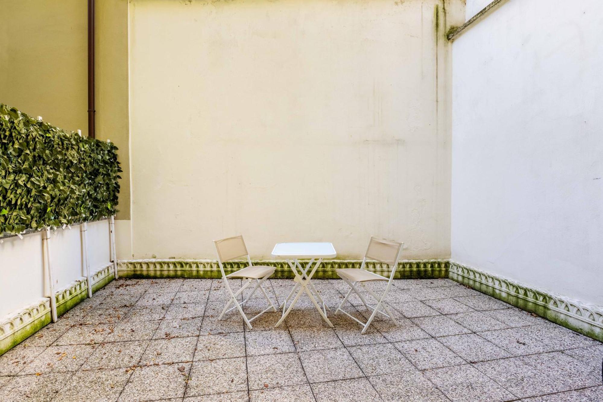 One Bedroom With Terrace Near Duomo