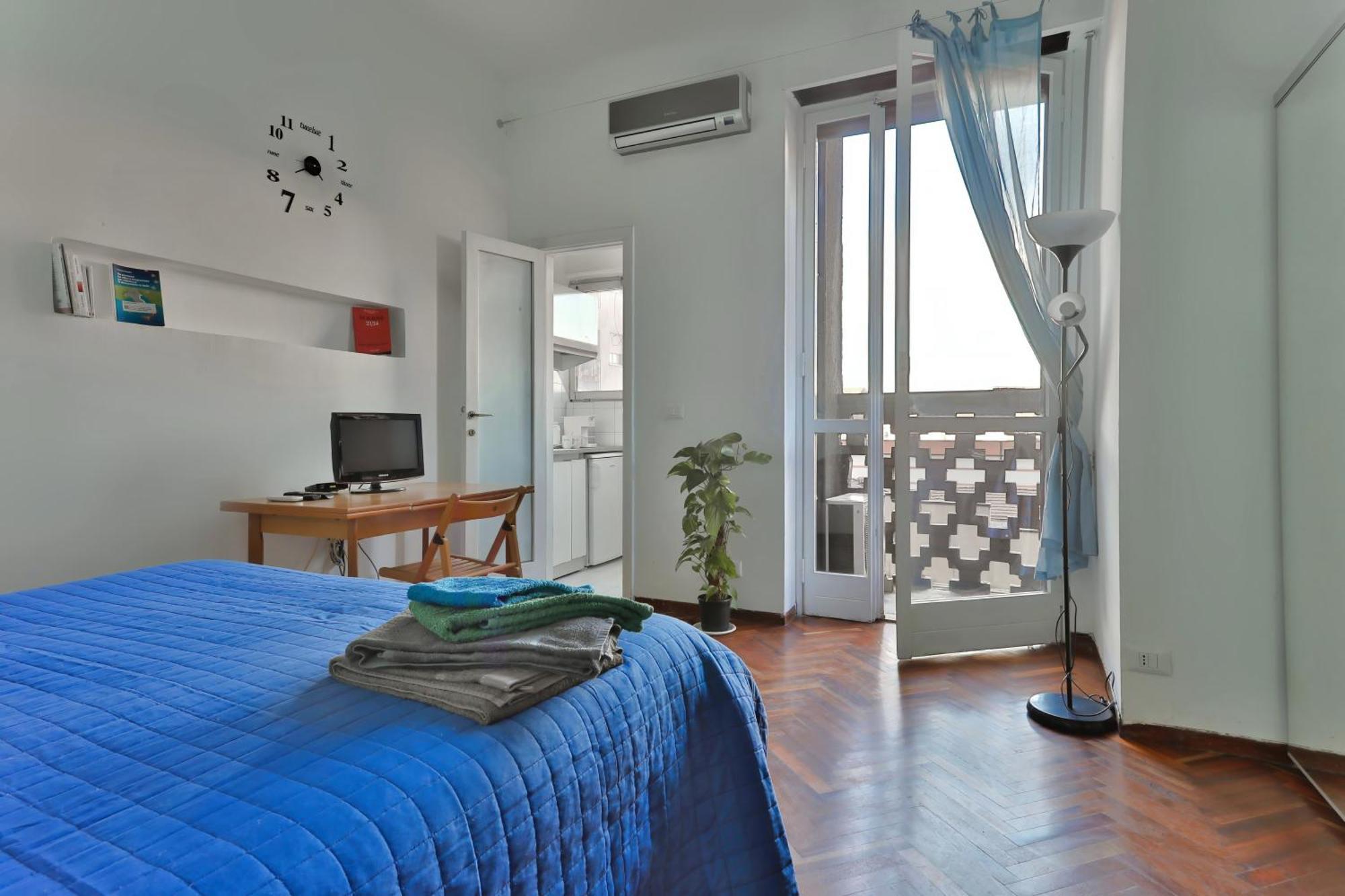 Happydays Sant'ambrogio/tortona Apartment *