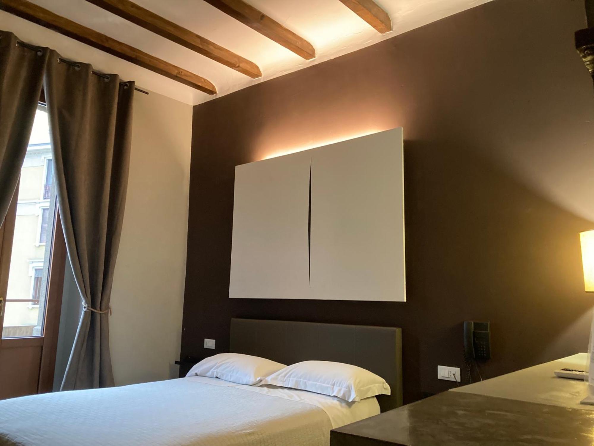Hotel Calypso Milan