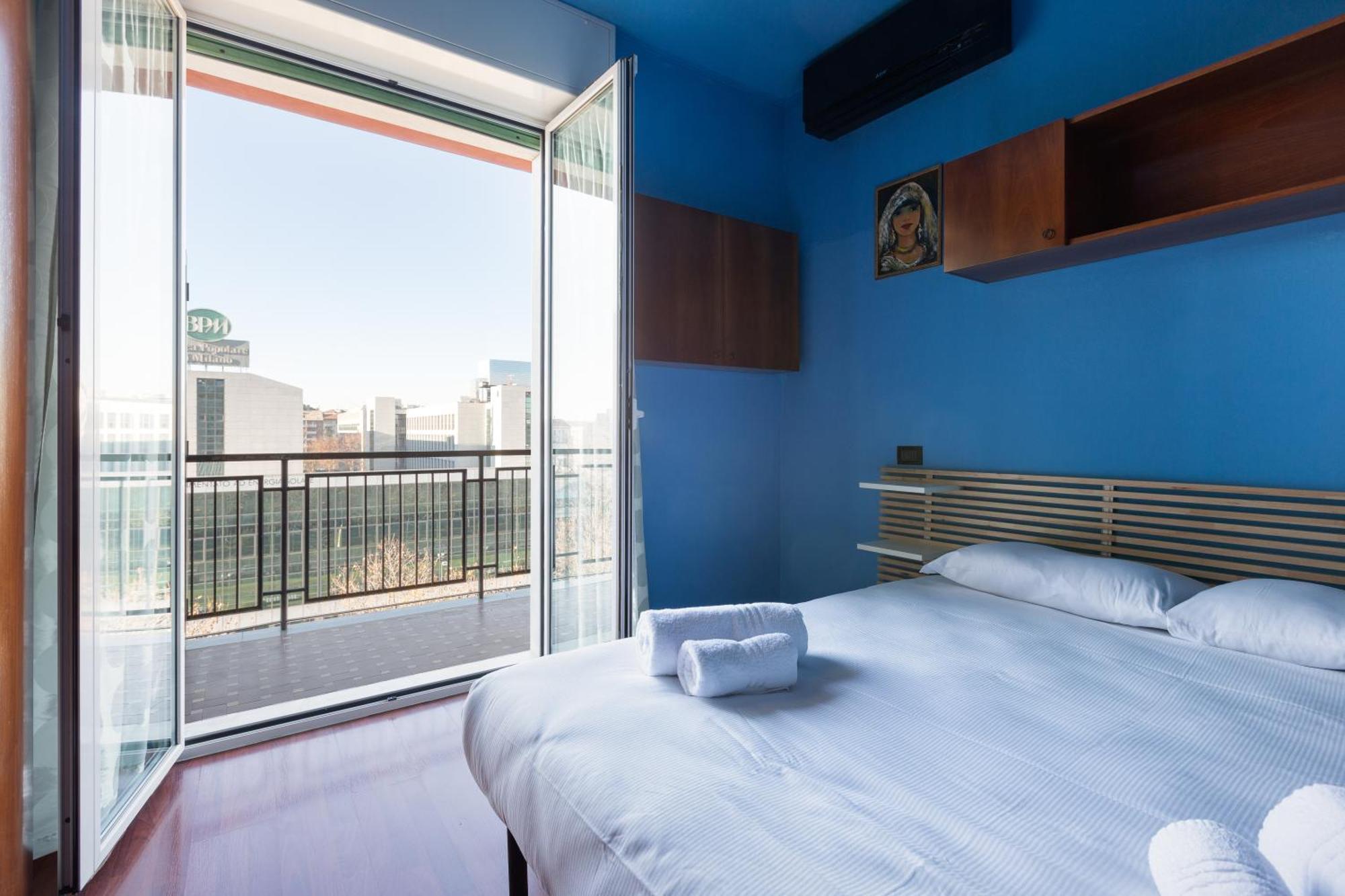 Apartment Roomy With Balcony! Milan