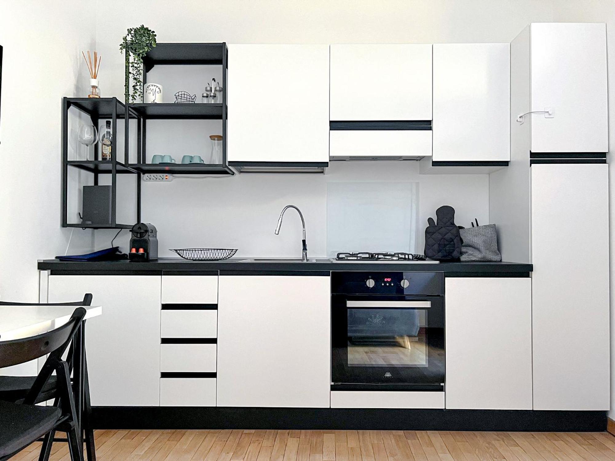 Apartment The Boutique - Steps Away From The Duomo Area Milan